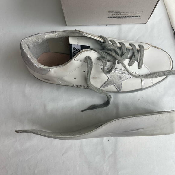 Golden Goose super star silver size 39 for US 8.5 new in box. - Picture 14 of 15